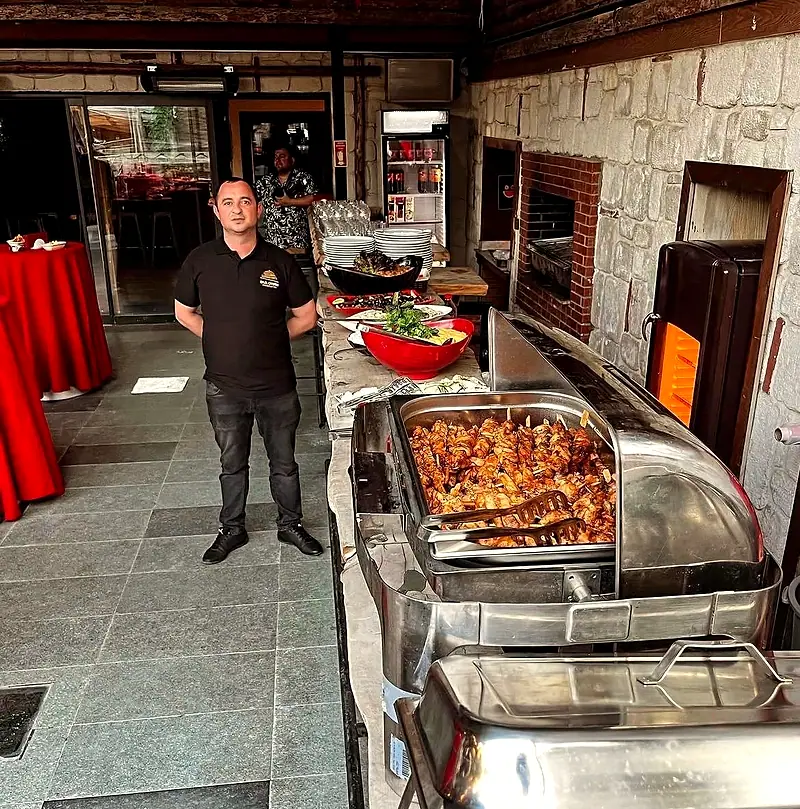 Eylül Catering açık büfe servis ekibi